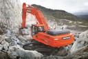 The Doosan DX520LCA is a 51t machine which comes standard with a 3,5m³ bucket